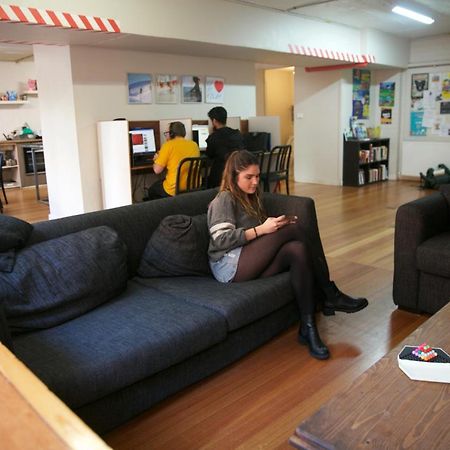 Barkly Backpackers Hostel เมลเบิร์น ภายนอก รูปภาพ